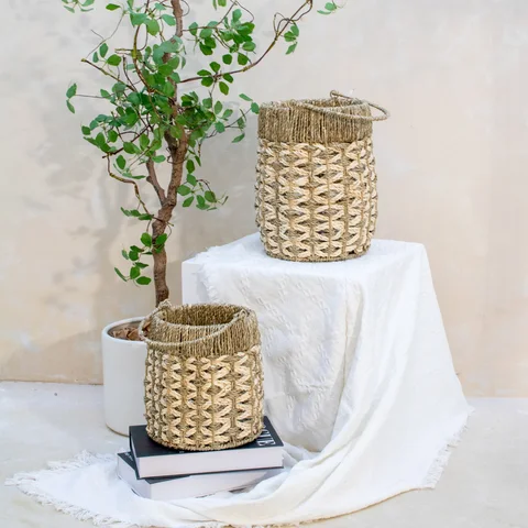 Rattan Export Wholesale Lantern made from Seagrass and Palm Leaf in Set of 2 for Home, Office and HORECA Rustic Decor - REX-LI-241002-002-SET