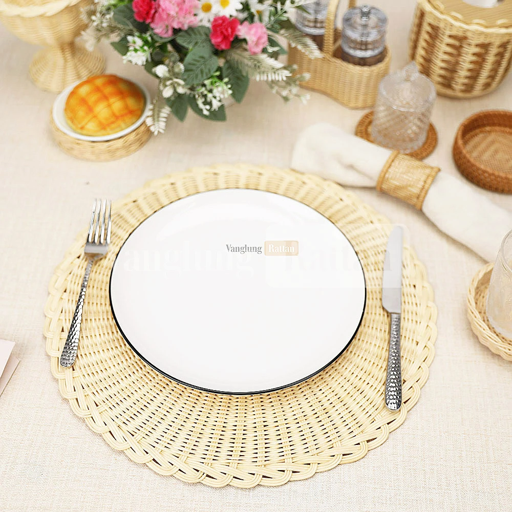 Rattan Export Light Brown Handwoven Round Rattan Placemat for Dinner Decoration - REX-UP032011