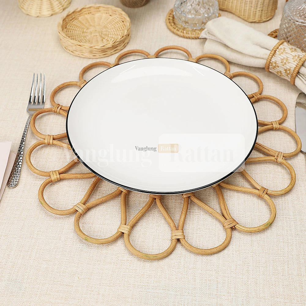 Rattan Export Light Brown Handwoven Flower Core Rattan Placemat Dinner Decoration - REX-UP053003-1