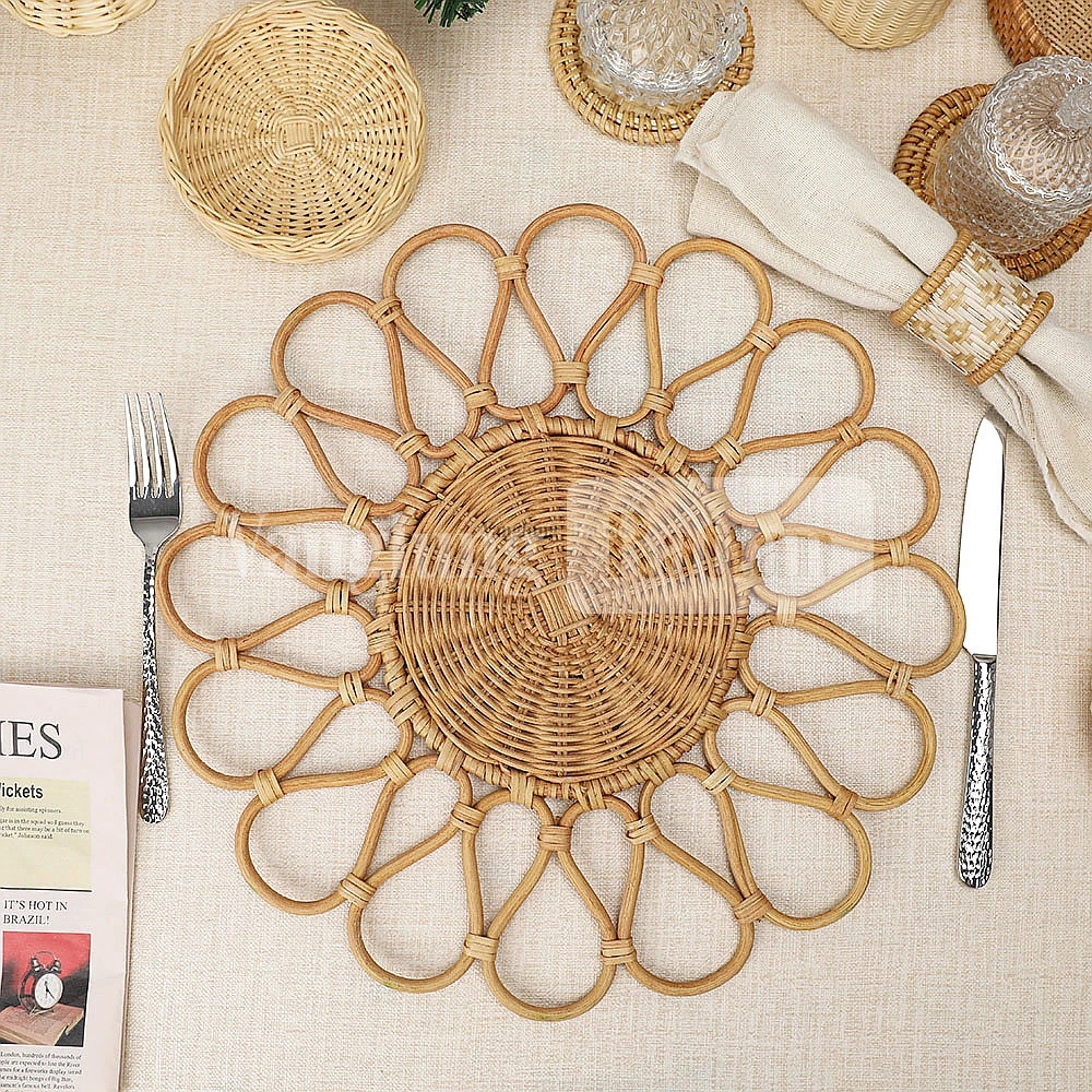 Rattan Export Light Brown Handwoven Flower Core Rattan Placemat Dinner Decoration - REX-UP053003-1