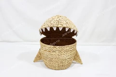 Rattan Export animal Shark shape water hyacinth storage basket - REX-SD10749A-1NA