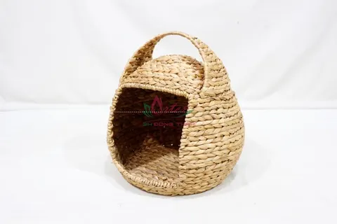 Rattan Export Handwoven Water Hyacinth Pet House for Cats and Small Dogs - REX-SD1636A-1NA