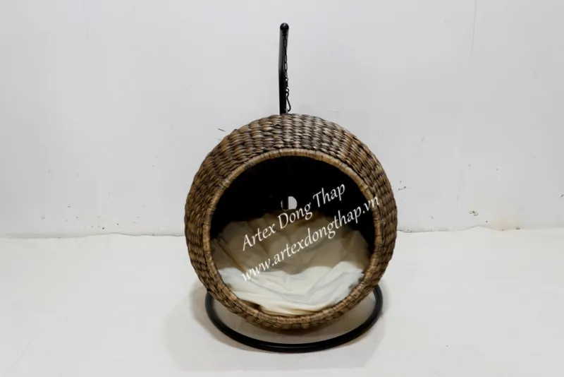 Rattan Export Water Hyacinth Pet Basket - REX-SD1650A-1BL01