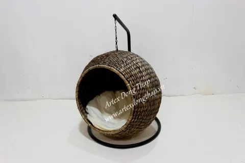 Rattan Export Water Hyacinth Pet Basket - REX-SD1650A-1BL01