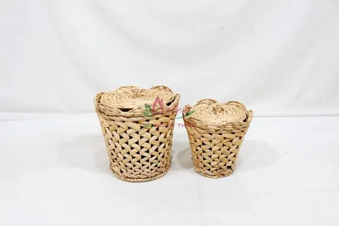 Rattan Export Eco-Friendly Water Hyacinth Basket – Handmade Basket with Lid & Plastic Pot Inside - REX-SD20591A-2-2NA