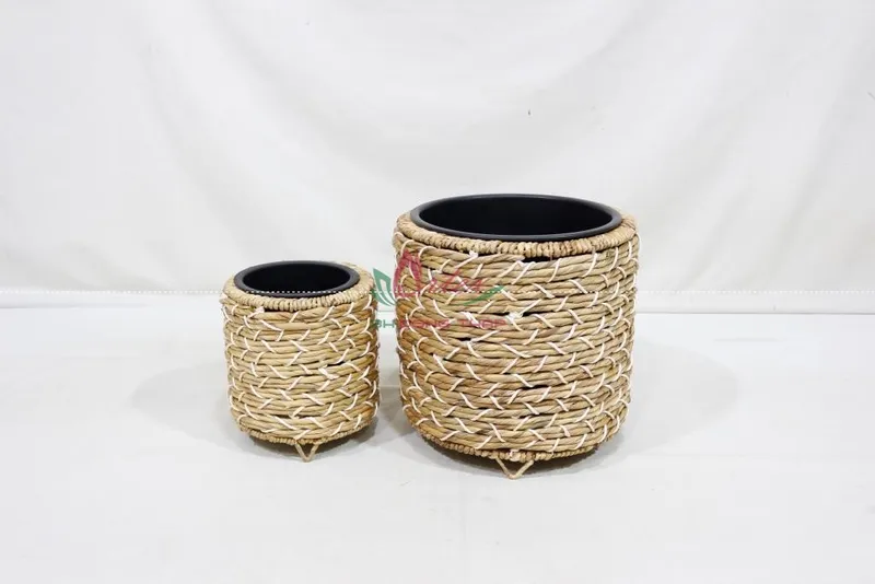 Rattan Export Water Hyacinth Planter Basket with Plastic Pot Insert – Handwoven Flower Pot - REX-SD20594A-2MC