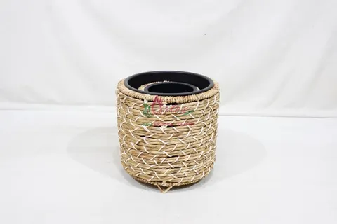 Rattan Export Water Hyacinth Planter Basket with Plastic Pot Insert – Handwoven Flower Pot - REX-SD20594A-2MC