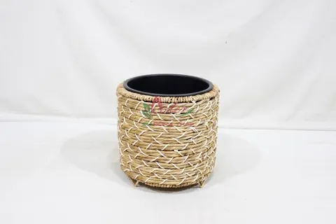Rattan Export Water Hyacinth Planter Basket with Plastic Pot Insert – Handwoven Flower Pot - REX-SD20594A-2MC