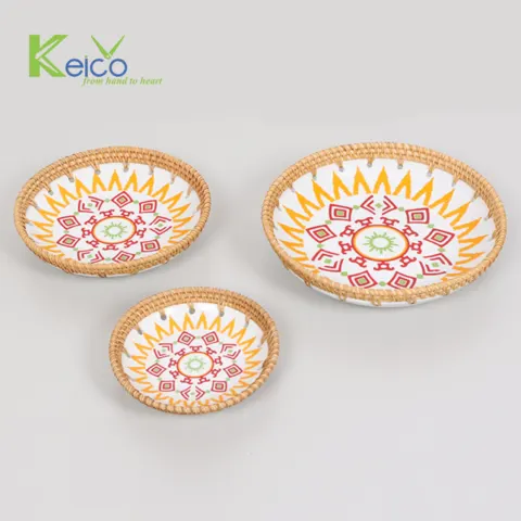 Rattan Export Đĩa tròn thủ công kết hợp mây và gốm, họa tiết tùy chỉnh, sản xuất tại Việt Nam - REX-8423071011