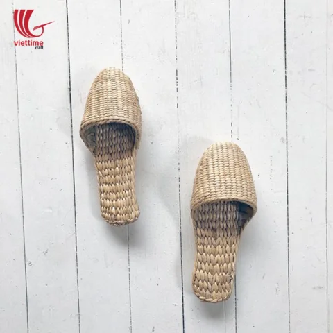 Handmade Dry Water Hyacinth Slipper