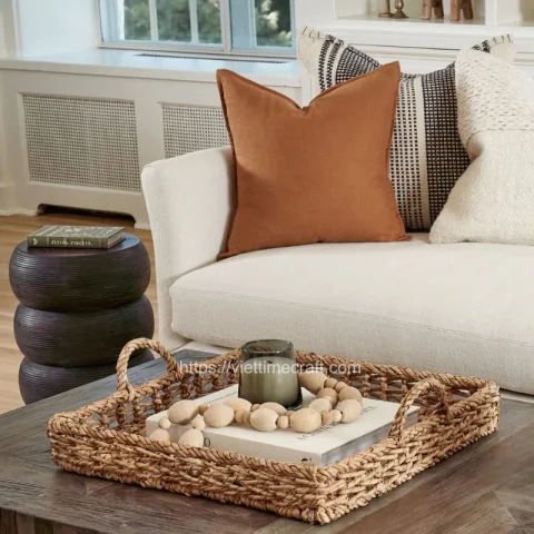 Water Hyacinth Tray With Handle