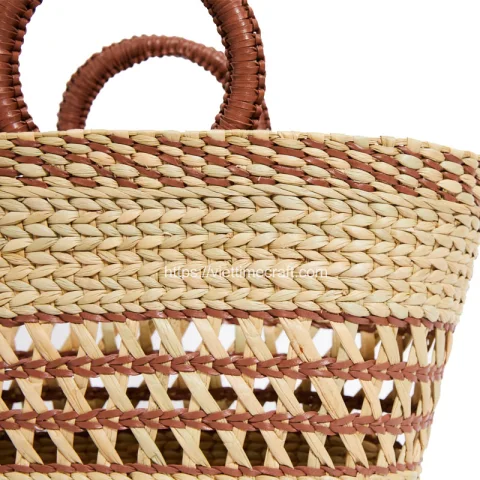 Beach Touch Water Hyacinth Handbag