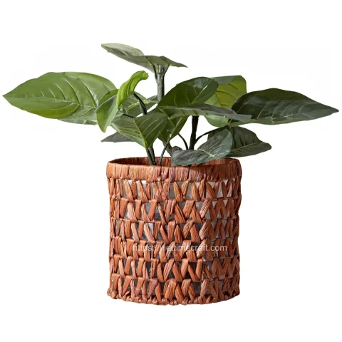 Rattan Export New Brown Water Hyacinth Planter With Plastic Pot Wholesale - REX-B00364