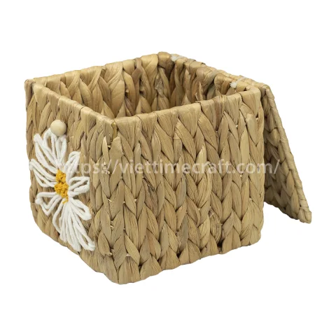 Water Hyacinth Tissue Box with Daisy Flower Embroidered Pattern