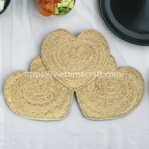 Natural Water Hyacinth Placemat Heart Shape for Valentine Wholesale