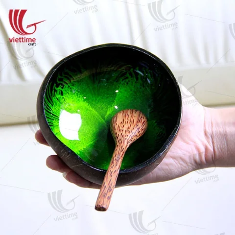 Lacquered Coconut Bowls With Firework Collection