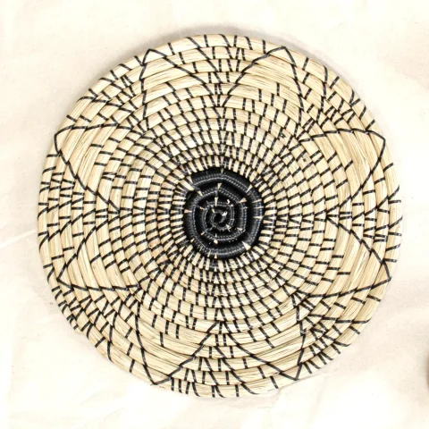 Flower Seagrass Wall Decor