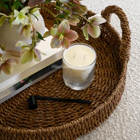Round Seagrass Tray With Handle