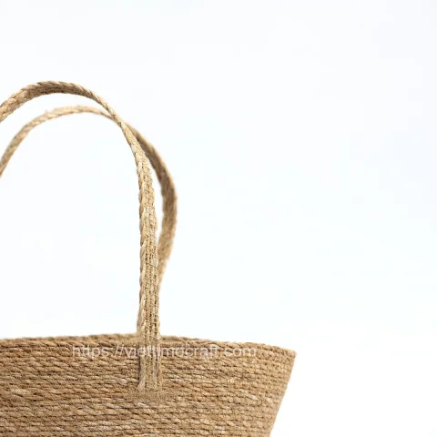Natural Charm Seagrass Tote Bag