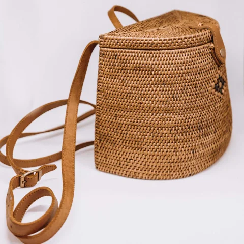 Rattan bag – M00595