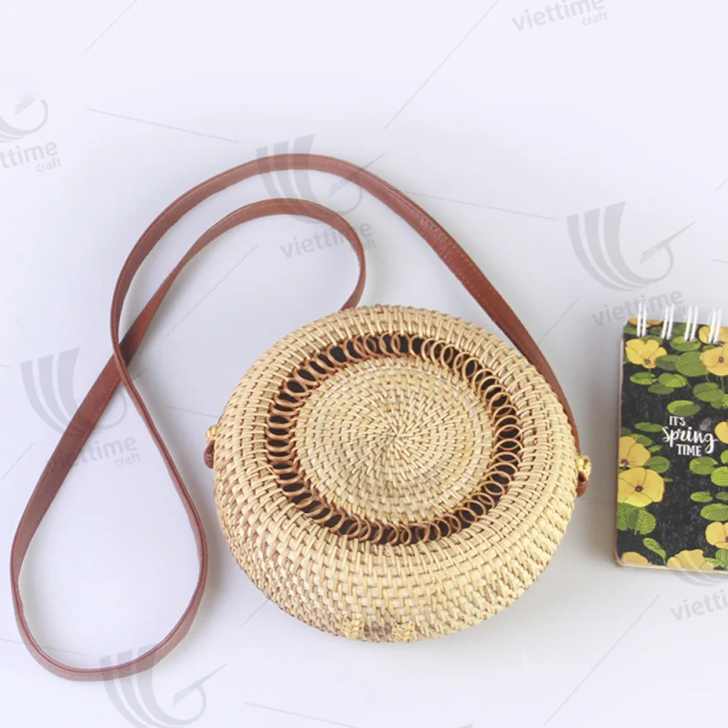 Rattan bag – M00571