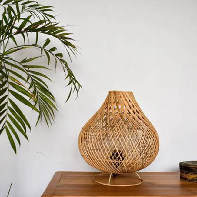 Rattan Table Lamp – M000053