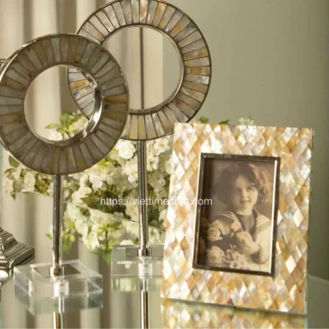 Mother of Pearl Photo Frame – KT0030