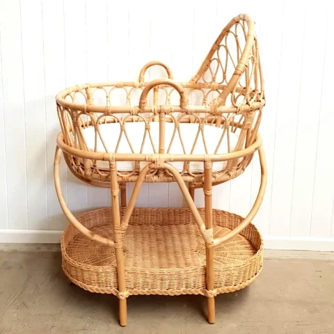 Rattan Export Ratán muñeca Bassinet - REX-M00136