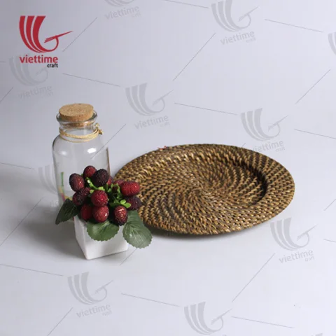 Rattan charger