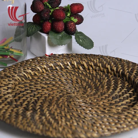 Rattan charger