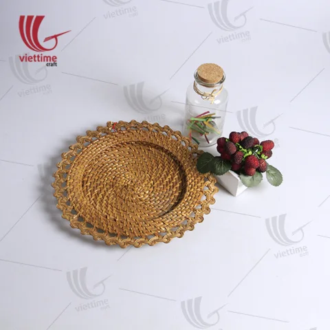 Rattan charger