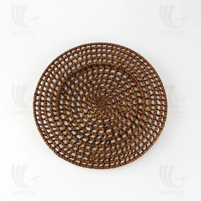 Rattan Charger
