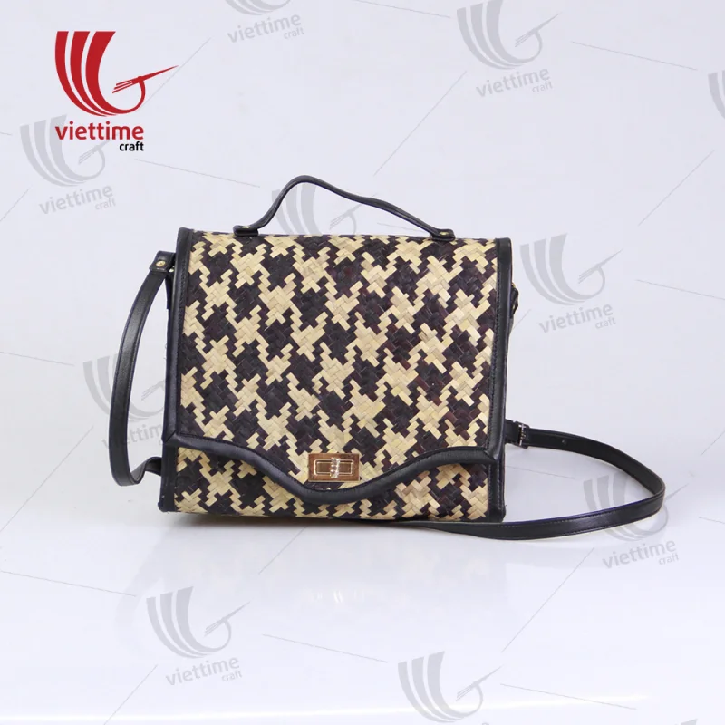 Woven Lepironia Handbag With Leather Handle