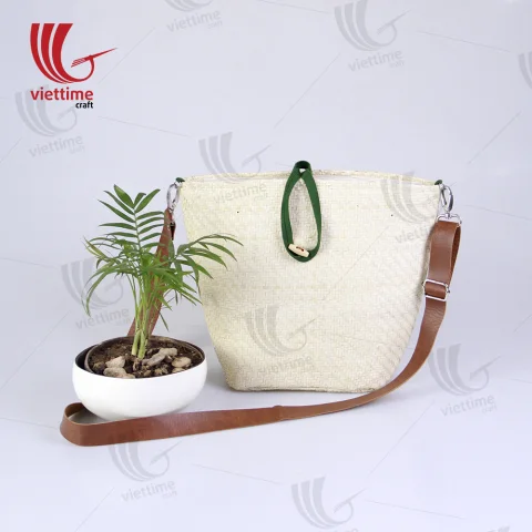 White Palm Leaf Bag With Leather Strap