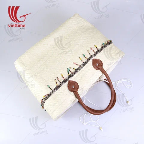 Palm Leaf Handbag With Beautiful Tassel