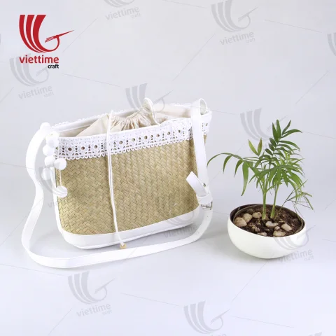 White Embroidered Shoulder Lepironia Bag