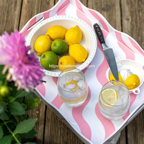 Rainbow Pattern Scalloped Lacquer Serving Tray