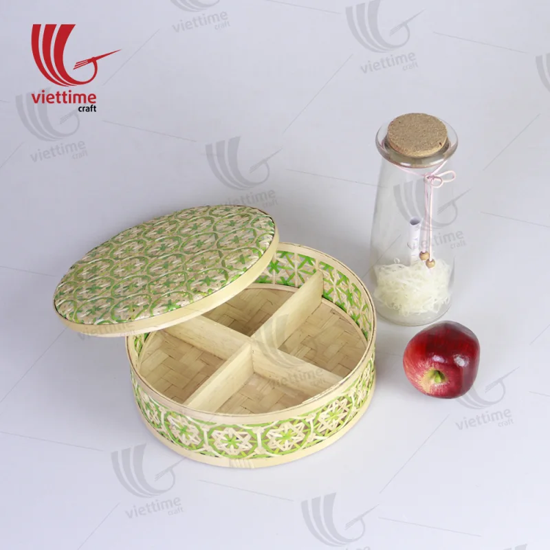 Green Coralpearl Woven Bamboo Candy Box